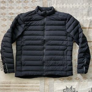 Lululemon Athletica Navigation stretch Down Jacket in Black